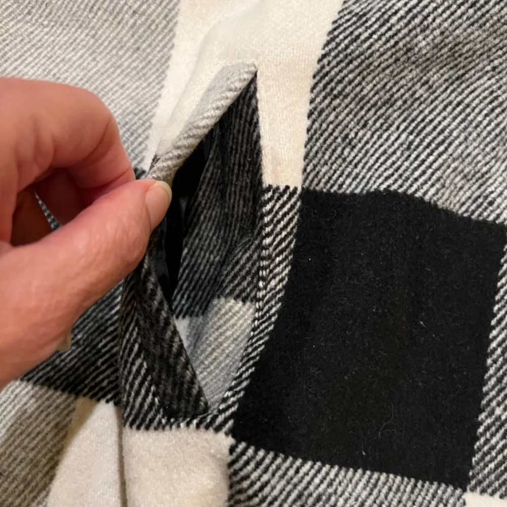 Coat -Oversize plaid button coat, Size Small, Excellent Condition - Picture 9 of 14